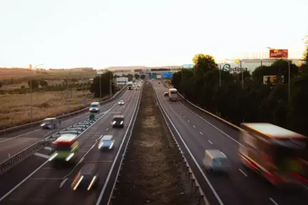 osób kupiło już jednodniowe naklejki autostradowe