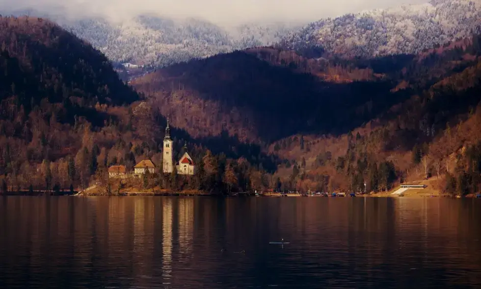 Izleti z avtomobilom po Sloveniji: kaj je pomembno vedeti