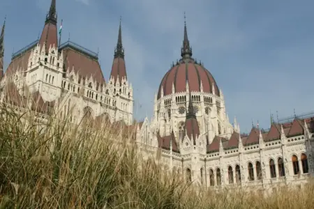 Odkryj skarby Węgier podróżując autostradą z winietą!